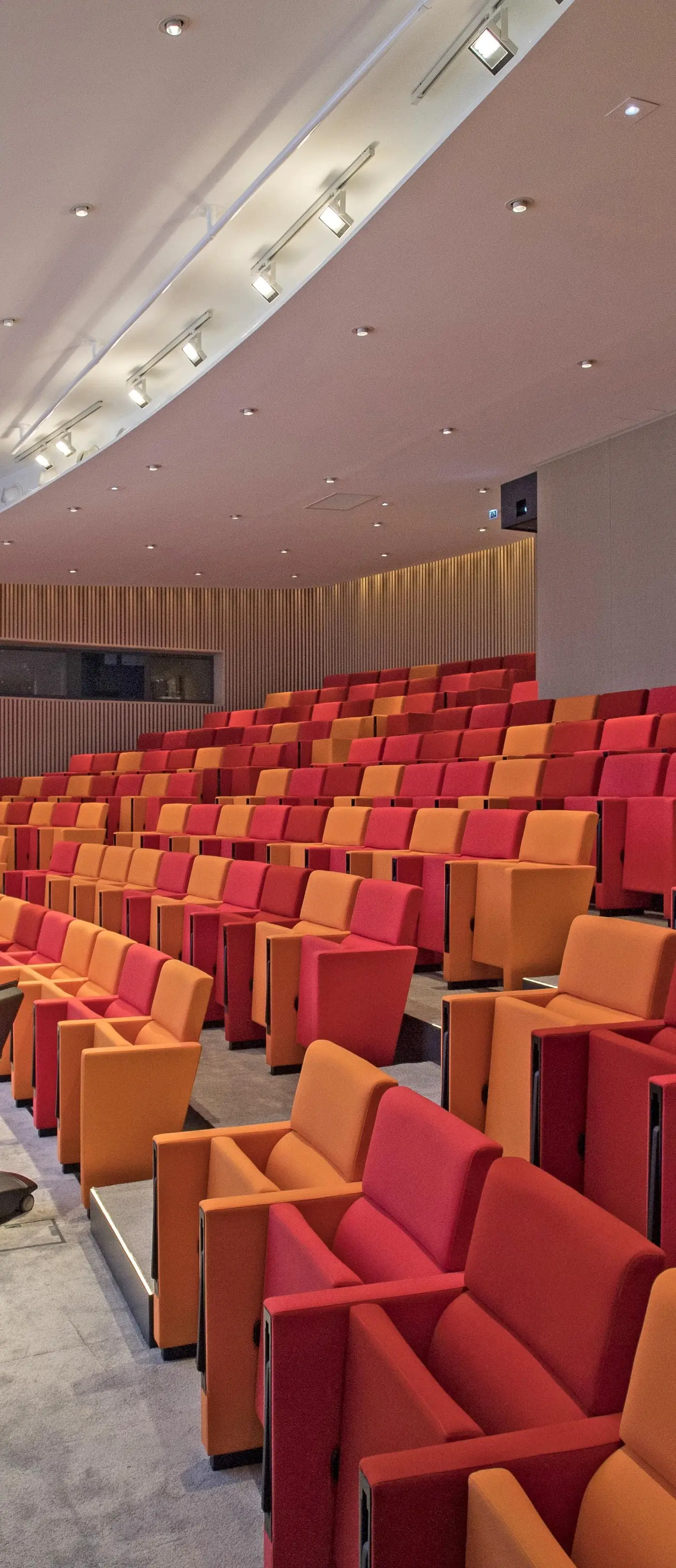 #Cloud Business Center, Paris 2e